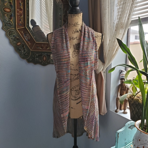 Cardigan - Picture 1 of 8